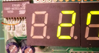 Cyfrowy termometr z wykorzystaniem płytki atmel_display